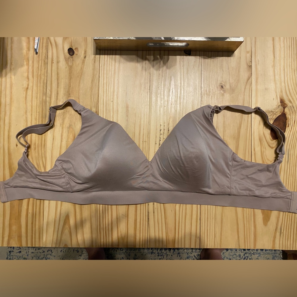 Kindred Bravely Pumping/Nursing Bra